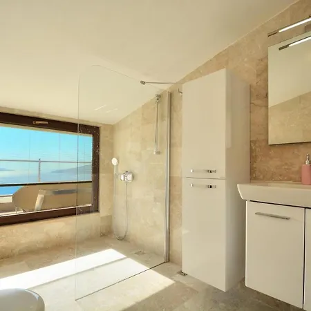 Sleeps 10 Pool Air Con Wifi Villa *