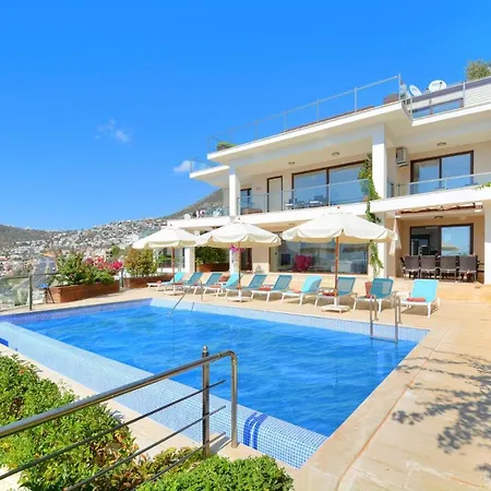Villa Sleeps 10 Pool Air Con Wifi *