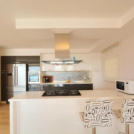 Sleeps 10 Pool Air Con Wifi * Kalkan